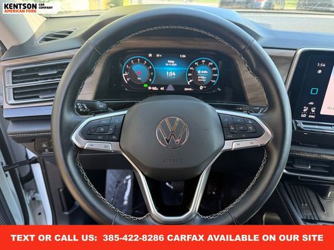 Used 2025 Volkswagen Atlas SE image 18