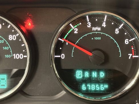 Certified 2017 Jeep Wrangler Unlimited Sahara w/ Connectivity Group image 24