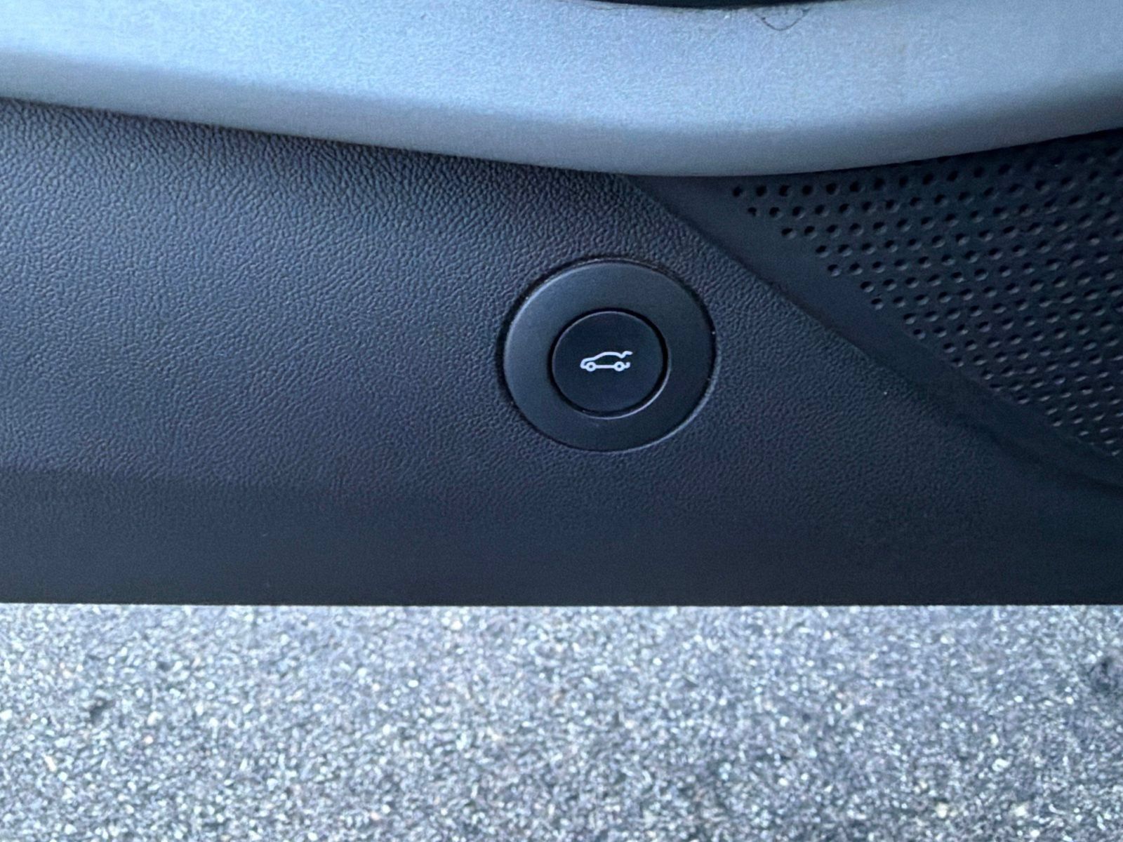 Used 2021 Chevrolet Camaro SS RWD image 13