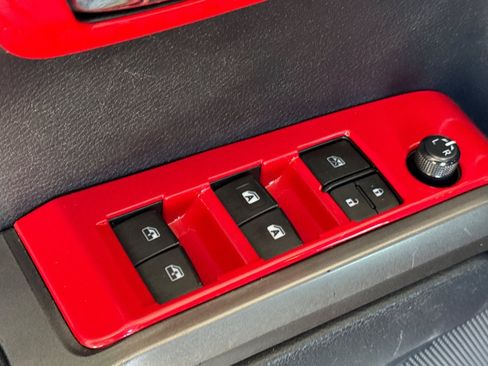 Used 2019 Toyota Tacoma TRD Sport AWD/4WD image 14