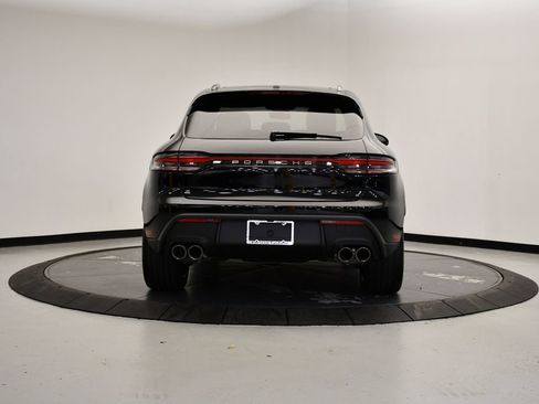 Certified 2026 Porsche Macan AWD/4WD image 6