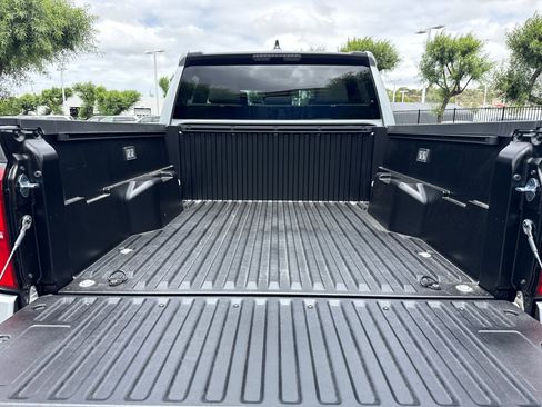 New 2026 Toyota Tacoma SR5 RWD image 9