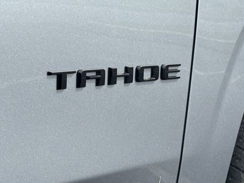 Used 2022 Chevrolet Tahoe RST w/ Luxury Package AWD/4WD image 18
