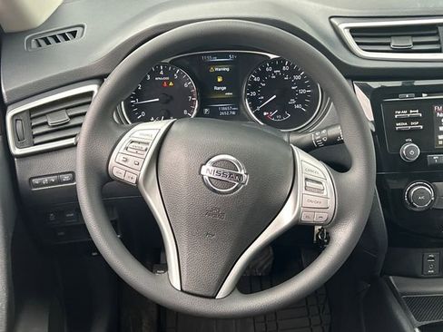Used 2016 Nissan Rogue S image 15