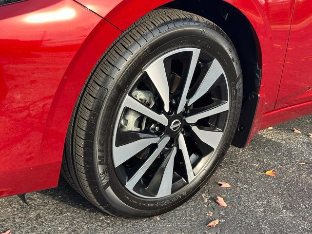 Certified 2024 Nissan Sentra SV w/ SV Premium Package FWD image 8