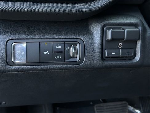 New 2026 Chevrolet Silverado EV Trail Boss w/ Premium Package image 17