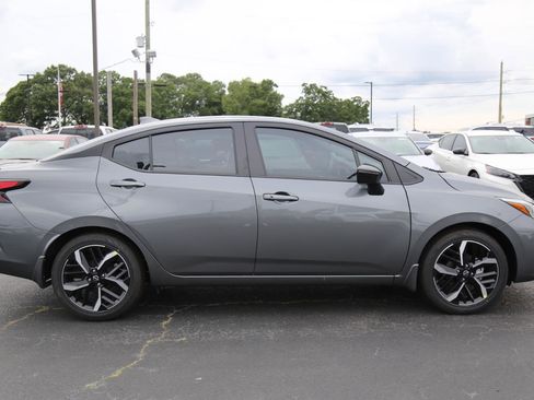 New 2025 Nissan Versa SR w/ Trunk Package image 6