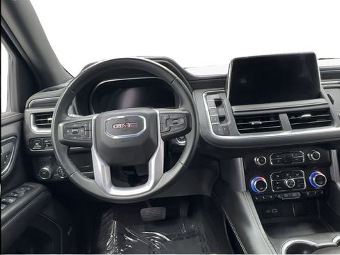 Used 2024 GMC Yukon SLT RWD image 37