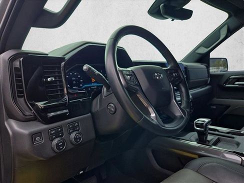 Used 2023 Chevrolet Silverado 1500 ZR2 w/ Technology Package image 10
