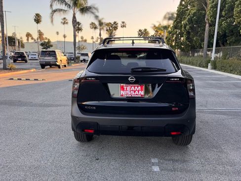 New 2026 Nissan Kicks SR w/ Cold Weather Package image 6