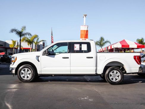 Used 2022 Ford F150 XLT w/ Equipment Group 301A Mid image 4