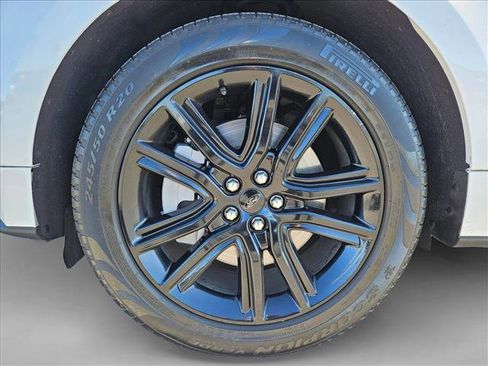 Used 2022 Ford Edge ST-Line w/ Class II Trailer Tow Package AWD/4WD image 23