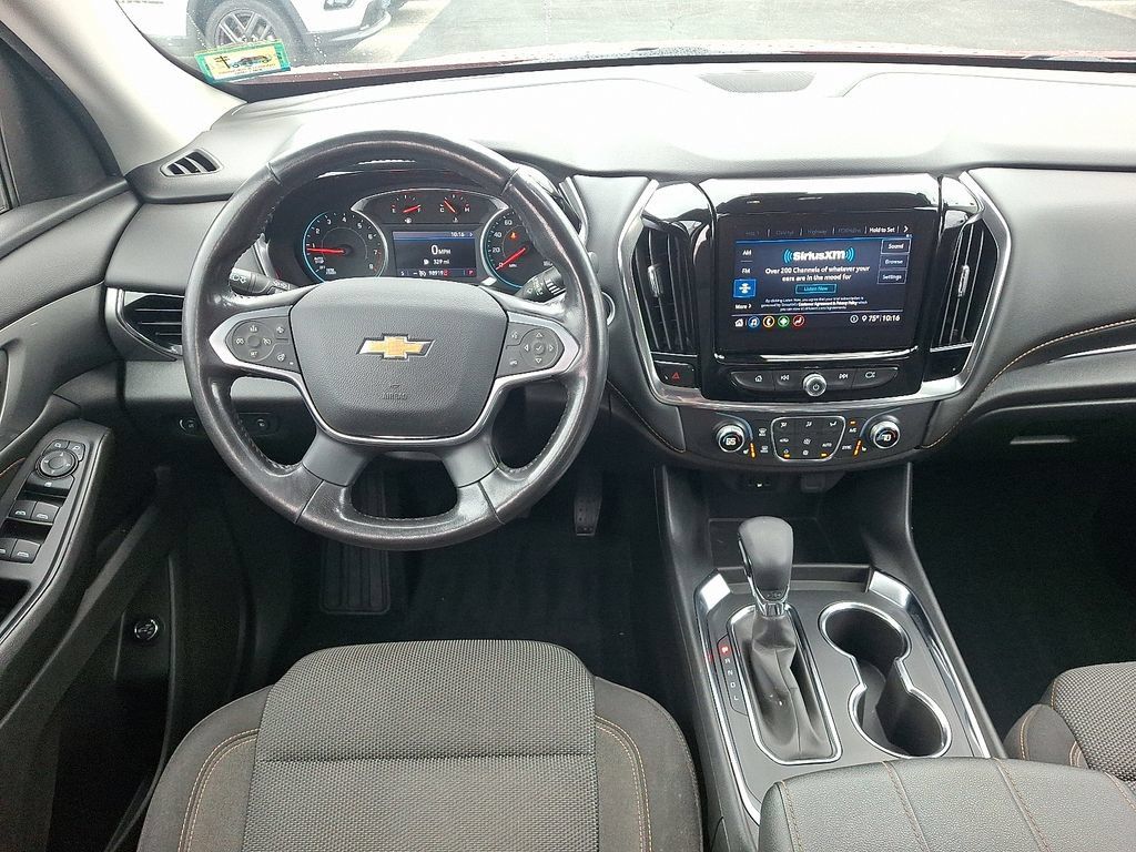 Certified 2021 Chevrolet Traverse LT FWD image 12
