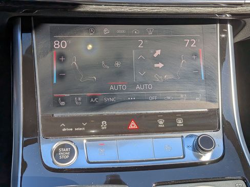 Used 2021 Audi Q7 3.0T Prestige w/ Prestige Package image 25