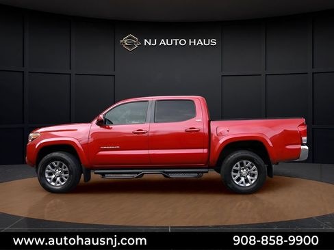 Used 2016 Toyota Tacoma SR5 w/ SR5 Appearance Package (SN) AWD/4WD image 10