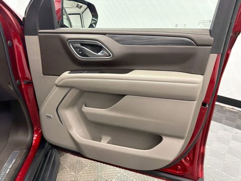 Used 2021 GMC Yukon SLT w/ Rear Media and Nav Package image 15