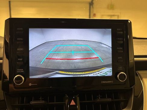 Used 2022 Toyota Corolla Cross LE image 40