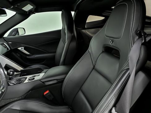 Used 2018 Chevrolet Corvette Z06 RWD image 22