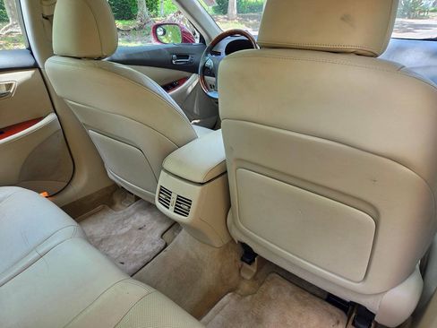 Used 2011 Lexus ES 350 FWD image 11