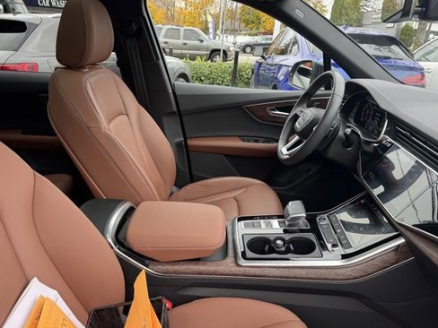 Certified 2025 Audi Q7 2.0T Premium image 27