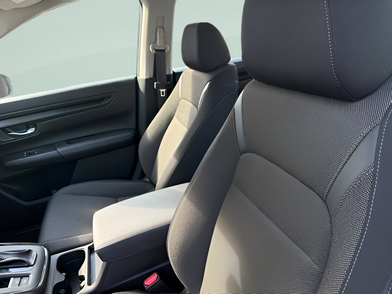 Used 2024 Honda CR-V LX image 17