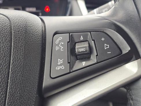 Used 2018 Chevrolet Trax LT w/ LT Convenience Package FWD image 27
