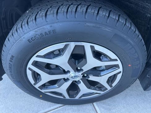 Used 2021 Subaru Forester Premium image 5