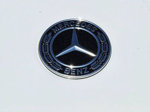 Used 2026 Mercedes-Benz GLB 250 image 10