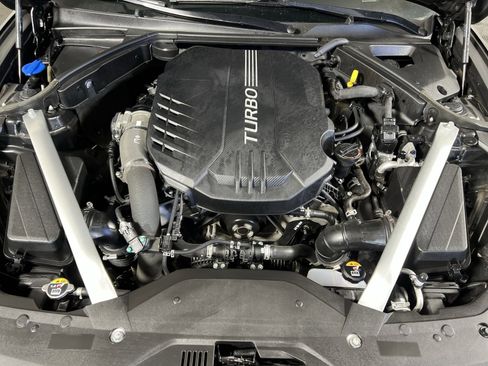 Used 2022 Genesis G70 3.3T AWD/4WD image 26