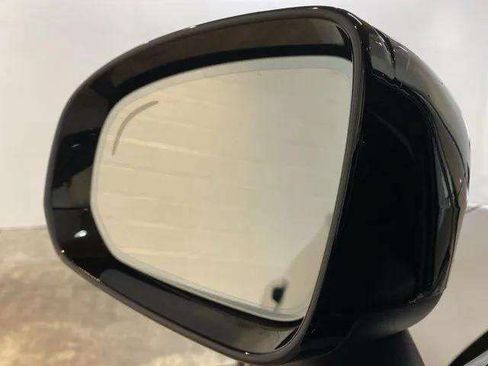 Used 2025 Volvo XC60 B5 Core AWD/4WD image 97