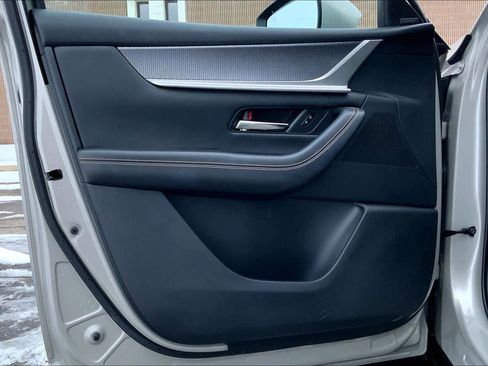 Used 2024 MAZDA CX-90 Plug-In Hybrid w/ Premium Pkg image 22