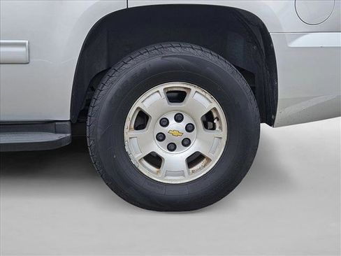 Used 2011 Chevrolet Tahoe LS RWD image 14