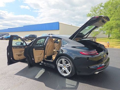 Used 2018 Porsche Panamera 4 AWD/4WD image 12