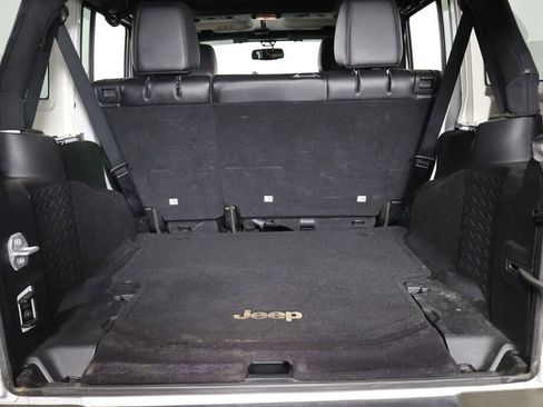 Used 2017 Jeep Wrangler 75th Anniversary image 18