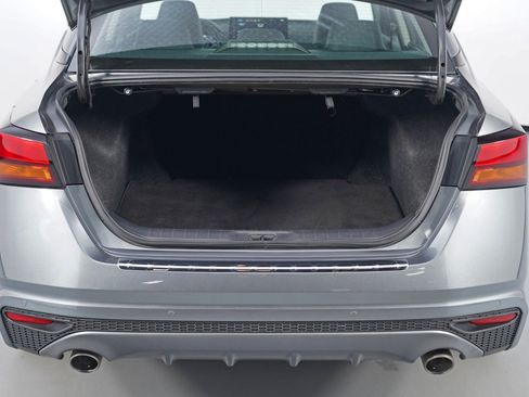 Used 2023 Nissan Altima 2.5 SL image 9