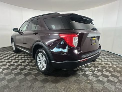 Used 2022 Ford Explorer XLT AWD/4WD image 4
