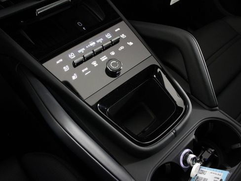 New 2026 Porsche Cayenne Coupe image 14