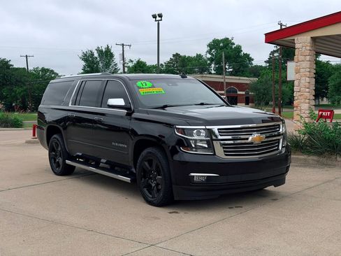 Used 2017 Chevrolet Suburban Premier AWD/4WD image 7