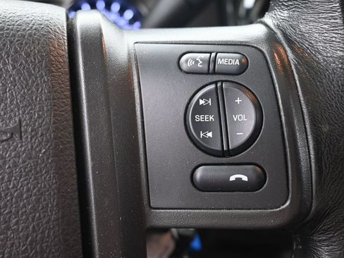 Used 2015 Ford F250 Lariat w/ Lariat Ultimate Package AWD/4WD image 19