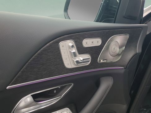 Certified 2026 Mercedes-Benz GLS 580 4MATIC image 18