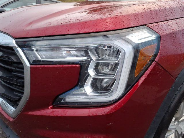 Used 2023 GMC Terrain SLE AWD/4WD image 3
