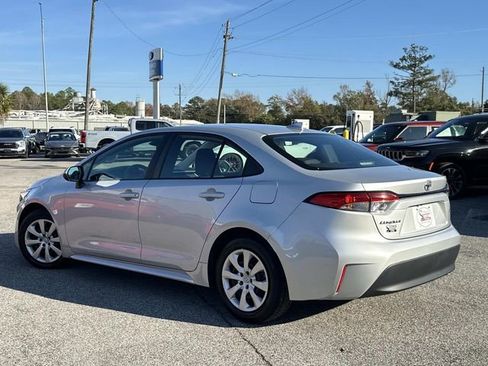 Used 2023 Toyota Corolla LE image 10