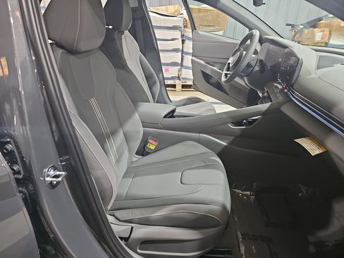 New 2026 Hyundai Elantra Sport FWD image 10