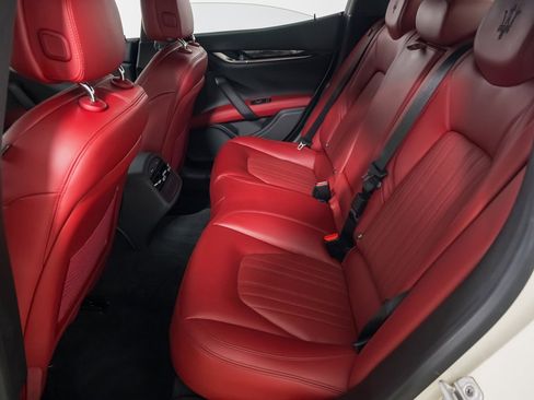 Used 2022 Maserati Ghibli Modena Q4 image 23