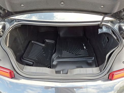 Used 2018 Chevrolet Camaro SS image 31