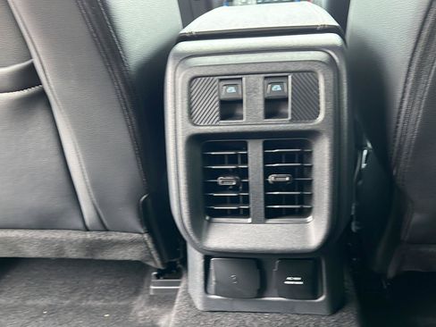 Used 2025 Ford Bronco Outer Banks AWD/4WD image 19