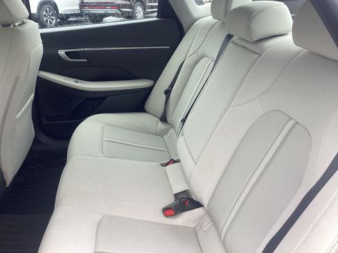 Used 2025 Hyundai Sonata SEL FWD image 13