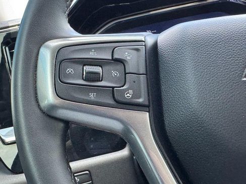 Used 2023 Chevrolet Silverado 1500 LT AWD/4WD image 16