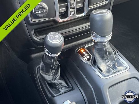 Used 2024 Jeep Wrangler High Altitude AWD/4WD image 33