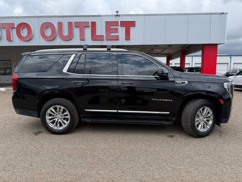 Used 2021 GMC Yukon SLT w/ SLT Premium Package RWD image 3